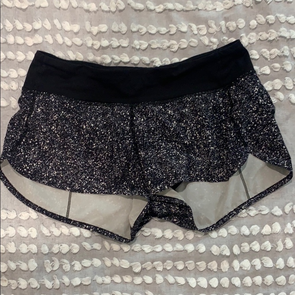 LULULEMON RARE shorts 2.5” inseam